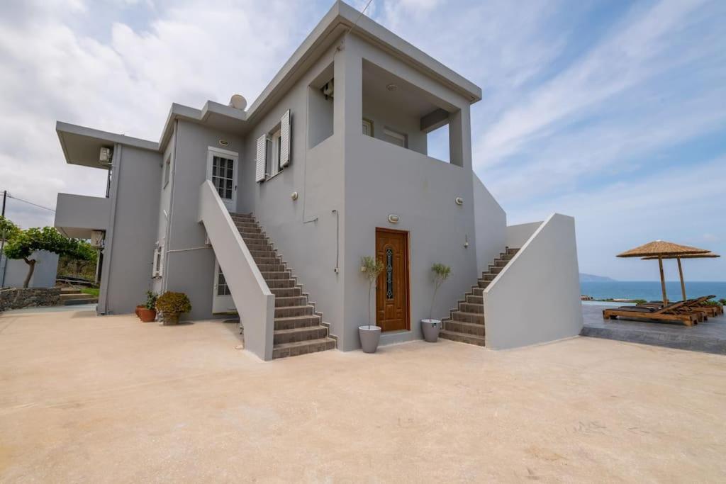 Blue Harmony Villa Dhramia Exterior photo
